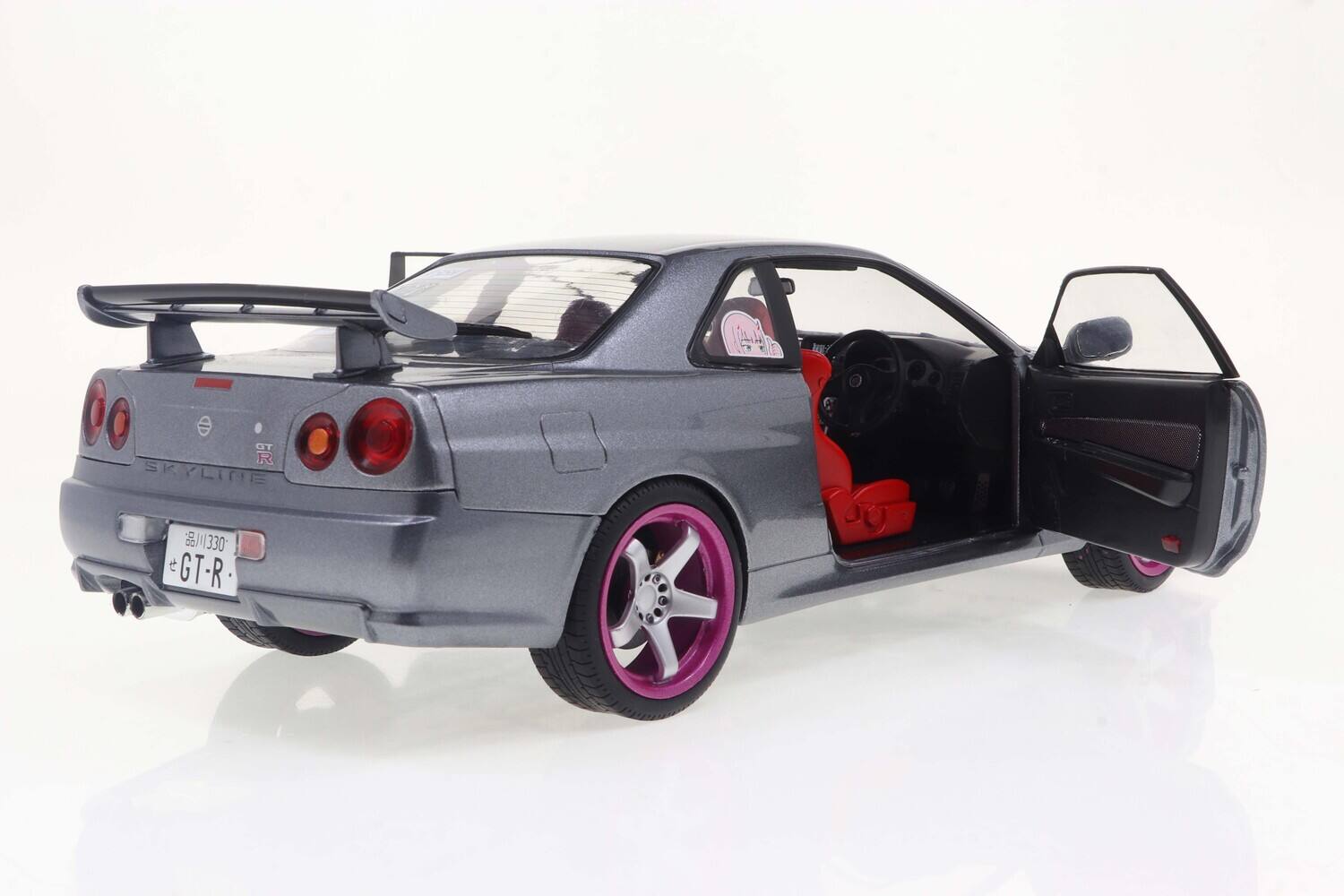 GT-R SKYLINE 330 S  
GT-R