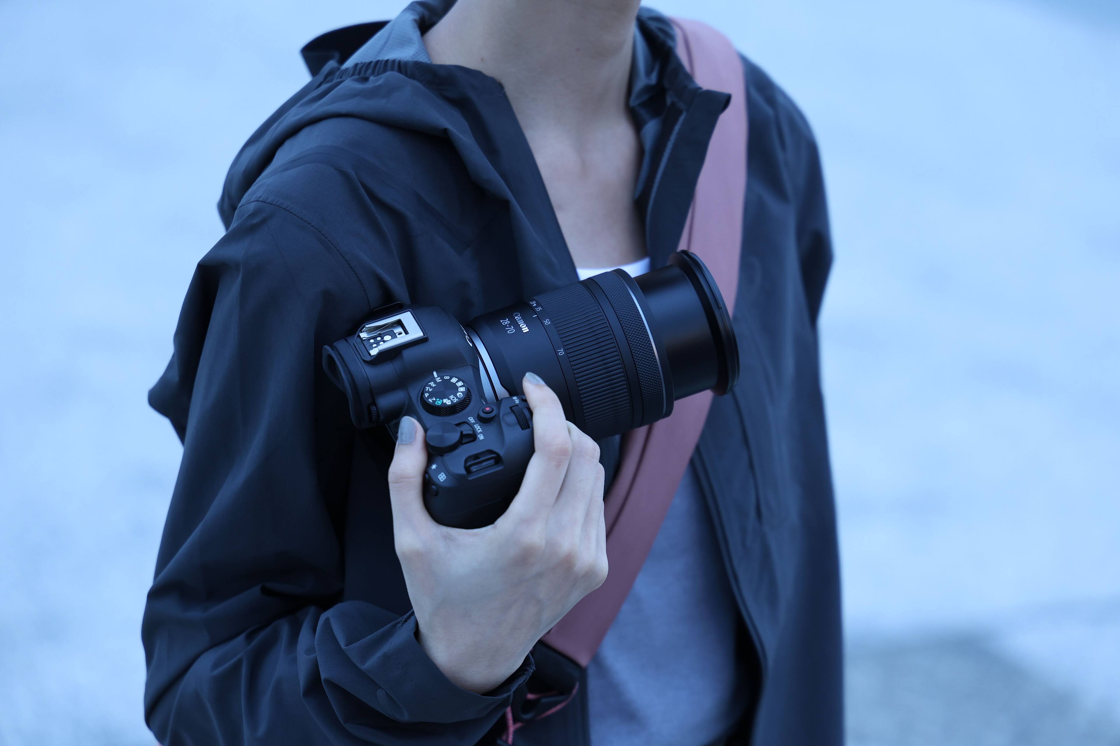 The text on the image reads "35mm 28-70 BOUR 19 & 20."