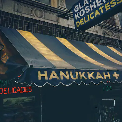 GLAT KOSHER DELICATESSES
HANUKKAH + FISH
IMPORTE DELICACIES
