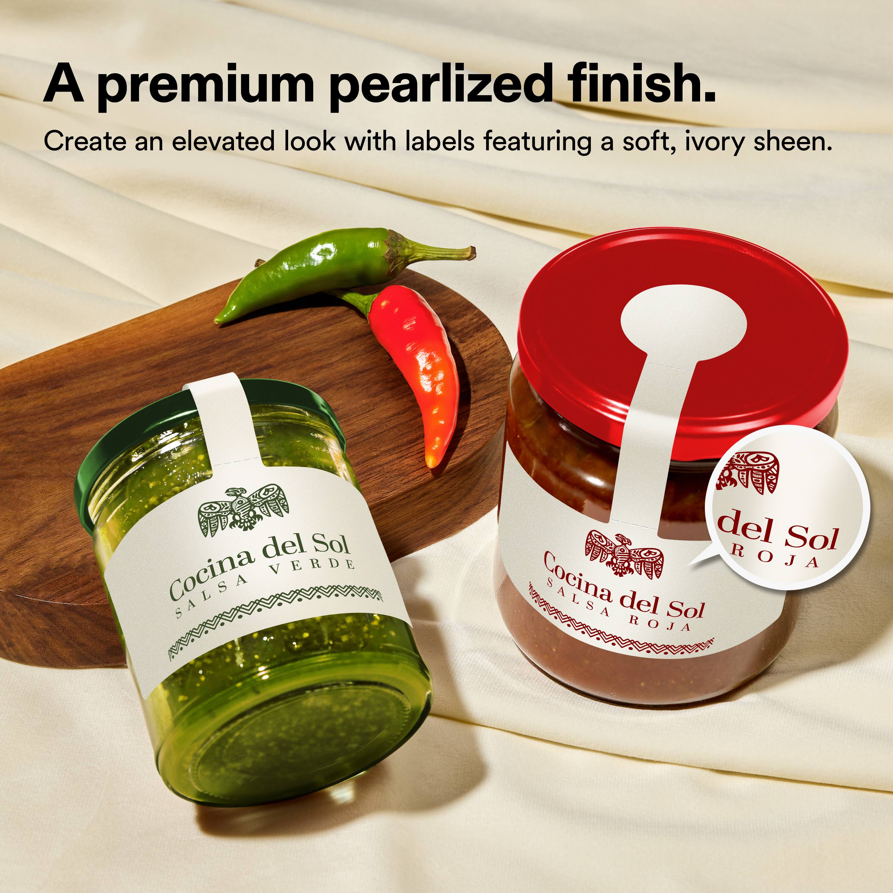 A premium pearlized finish.  
Create an elevated look with labels featuring a soft, ivory sheen.  

AO del VERDE  
Sol I del ROJA  
Sol Cocina Cocina SALSA del Sol ROJA