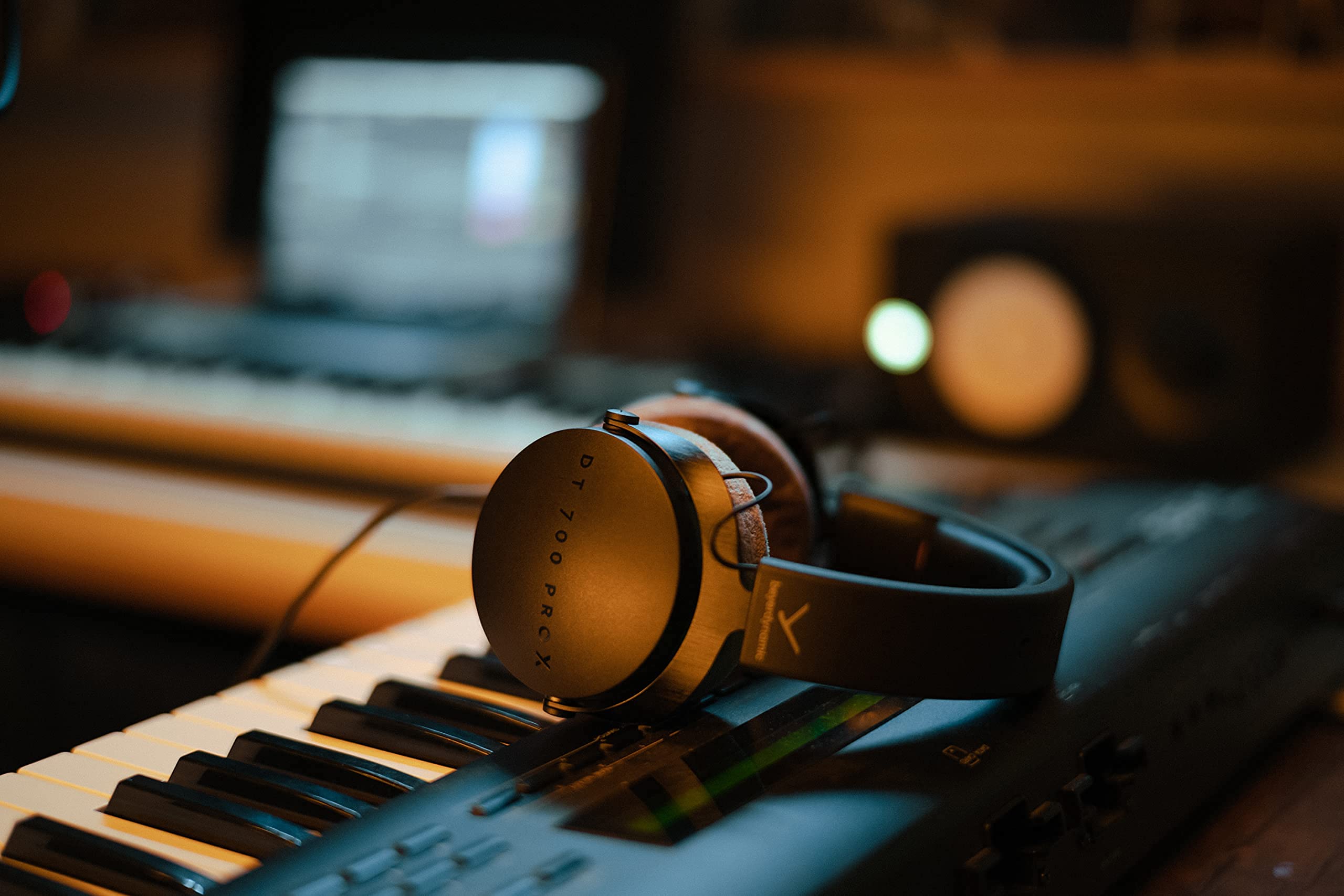 DT 700 PRO X  
Beyerdynamic