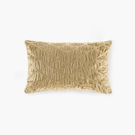 Gracie Mills - Brad Foxtail Stitched Velvet Oblong Decor Pillow - Gold