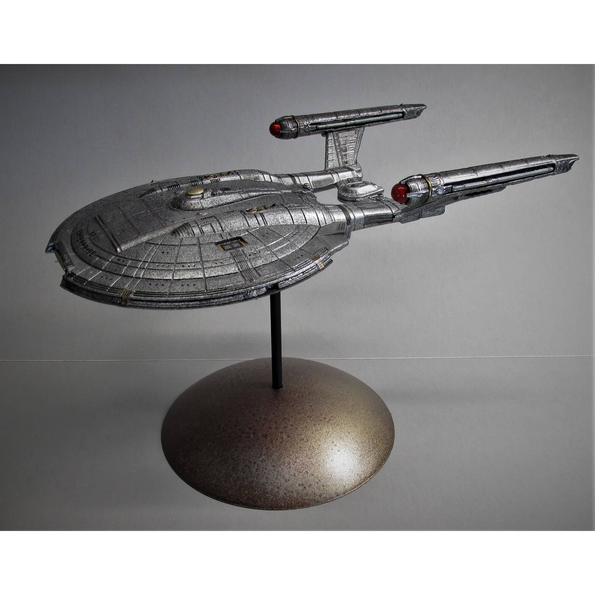 Angle. Round2 - Round2 - Polar Lights Star Trek NX-01 Enterprise (Snap) 2T 1:1000 Scale Model Kit.