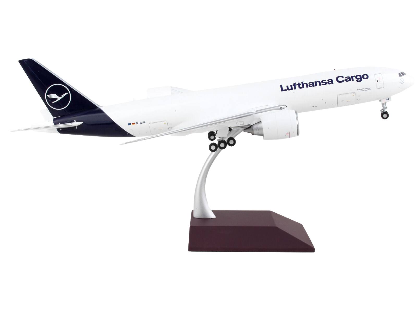 Lufthansa Cargo  
D-ALFA