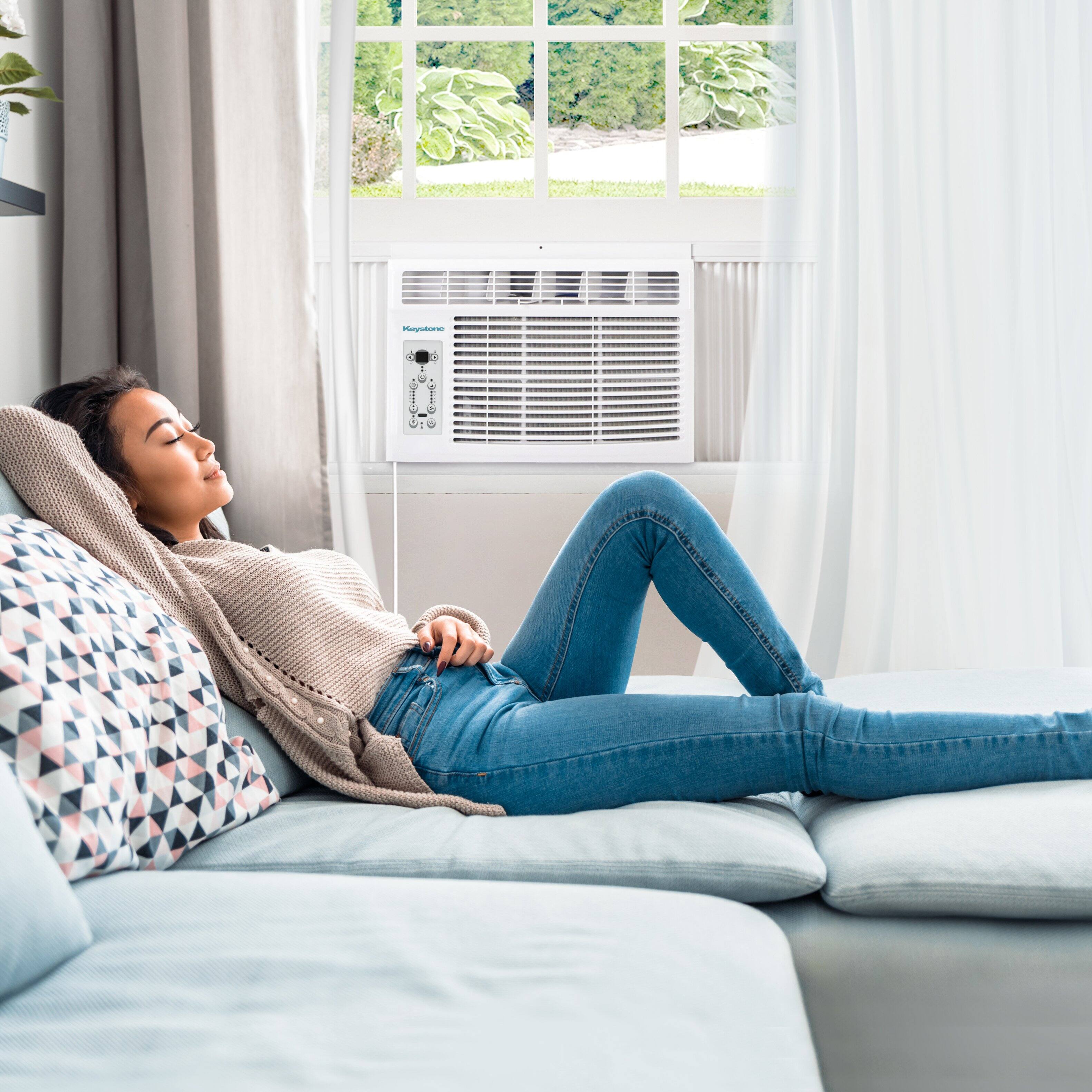 Alt View 4. Keystone - 550 Sq. Ft. 12,000 BTU Window Air Conditioner - White.