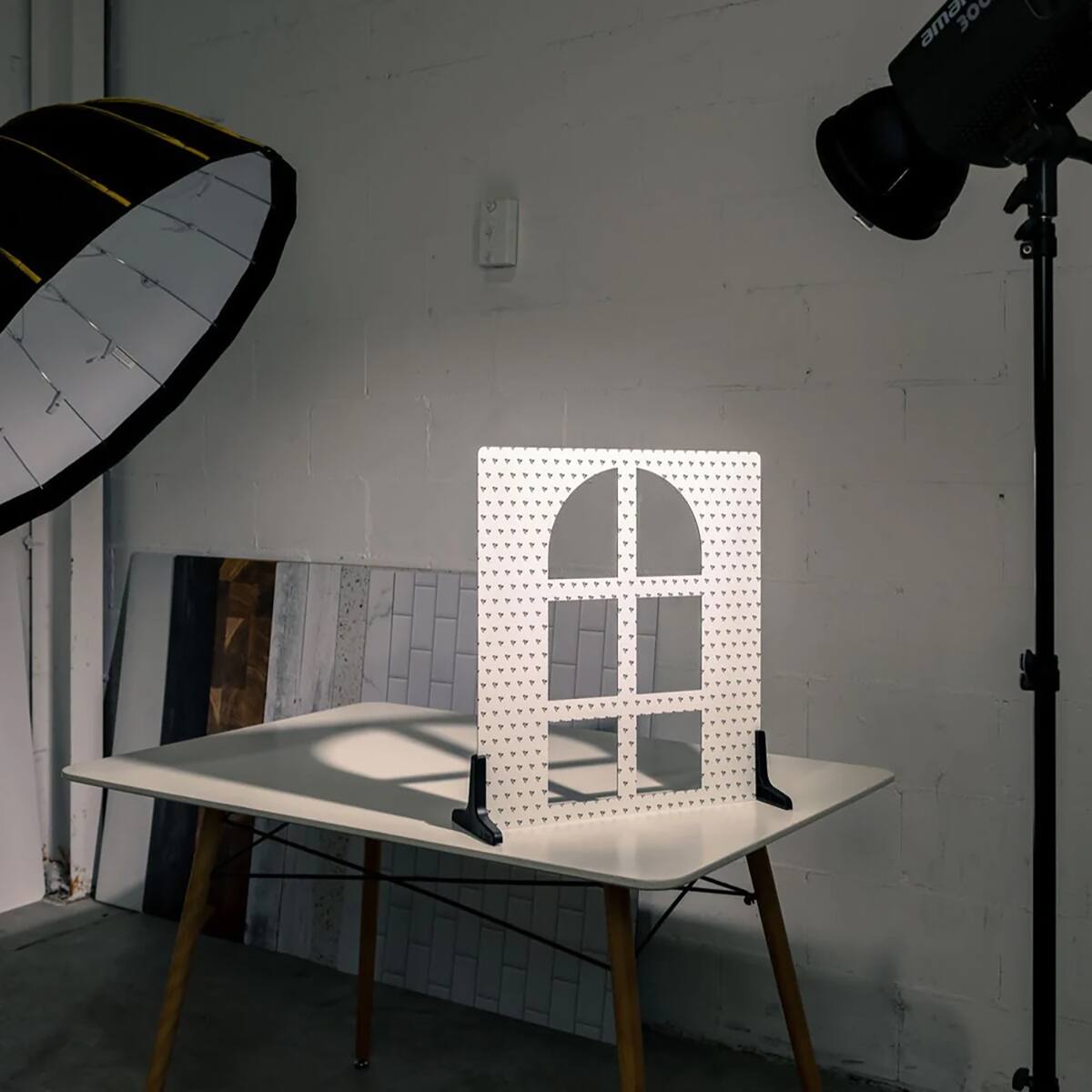 Alt View 5. V-FLAT WORLD - V-FLAT WORLD The Window Kit with 3x Shadow Boards.