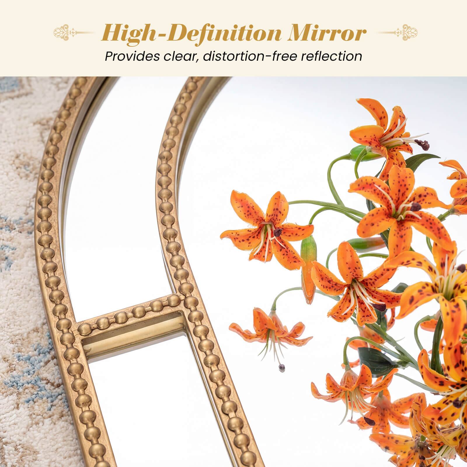 High-Definition Mirror  
Provides clear, distortion-free reflection
