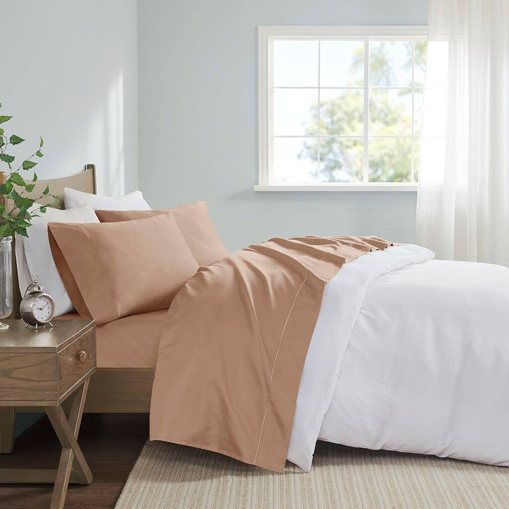 Alt View 1. Gracie Mills - Gracie Mills Noelia 600 Thread Count Cotton Sheet Set - Rose Gold.