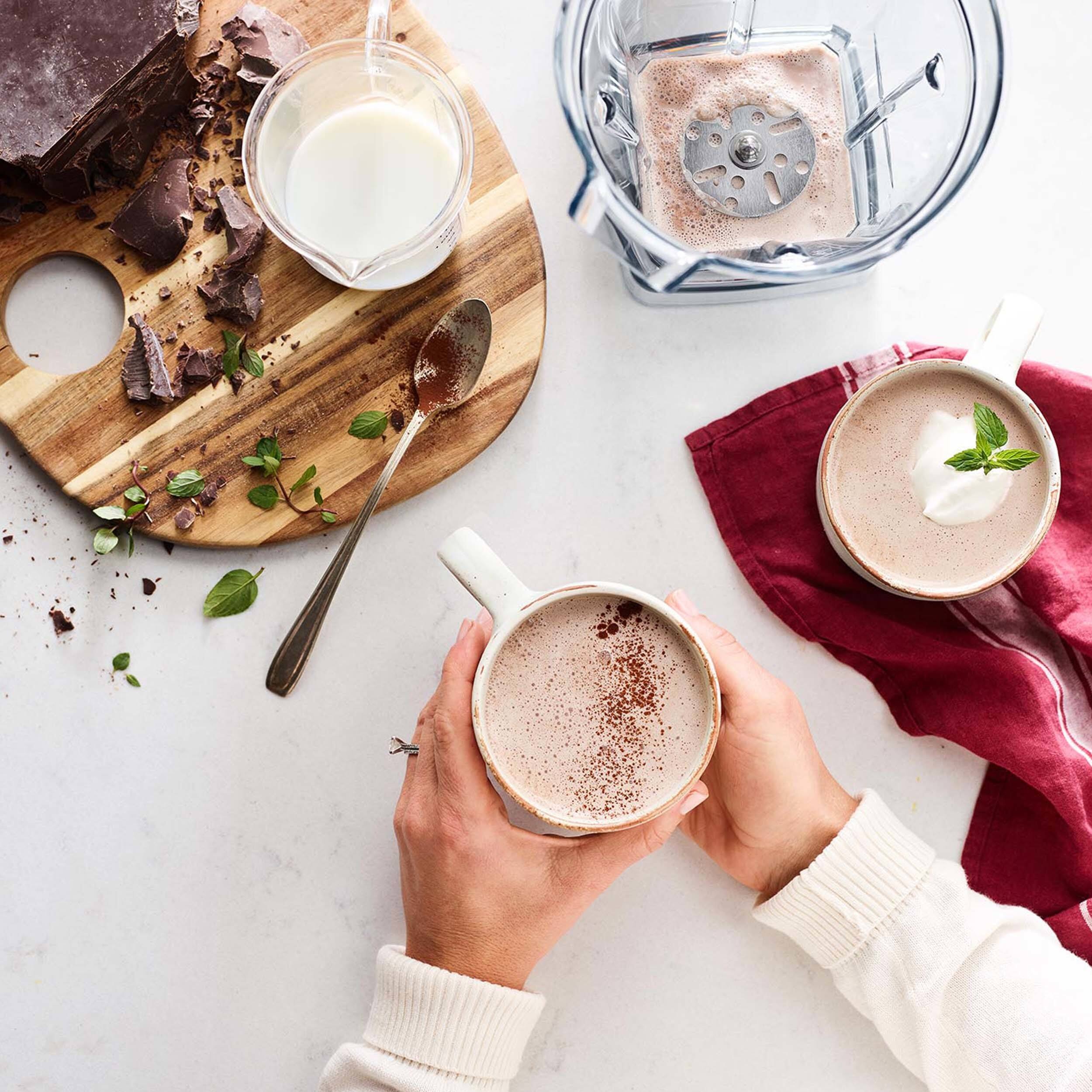 Alt View 11. Vitamix - 48-Ounce Aer Disc Blender Container with SELF-DETECT - Clear.