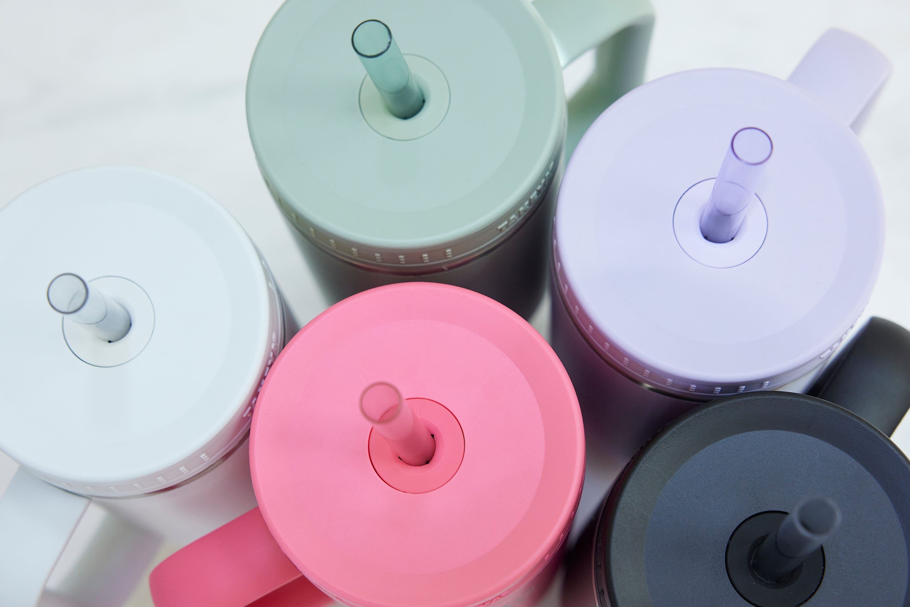 Alt View 16. Takeya - 40-oz. Straw Tumbler with Handle - Onyx.