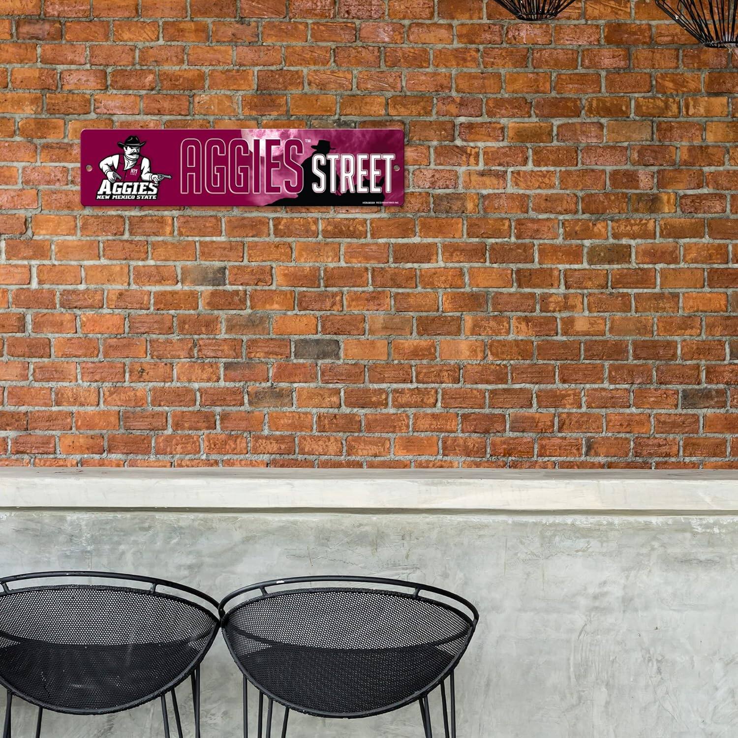 AGGIES STREET  
NEW MEXICO STATE