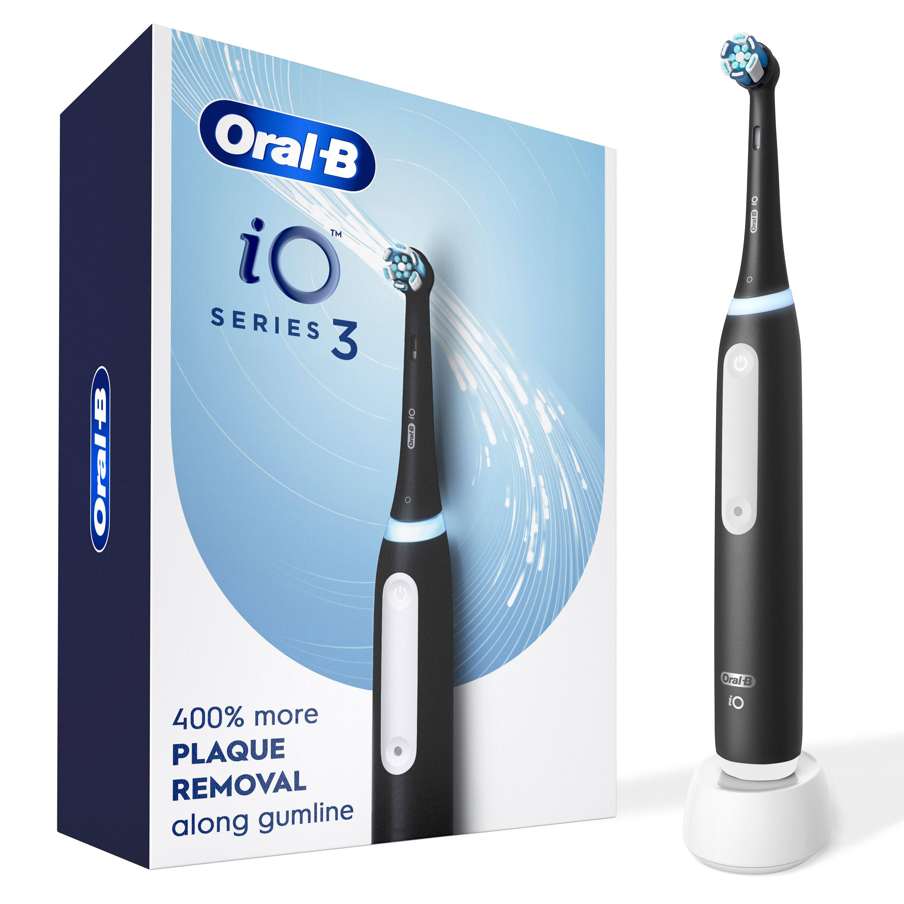 Oral-B iO SERIES 3  
400% more PLAQUE REMOVAL along gumline
