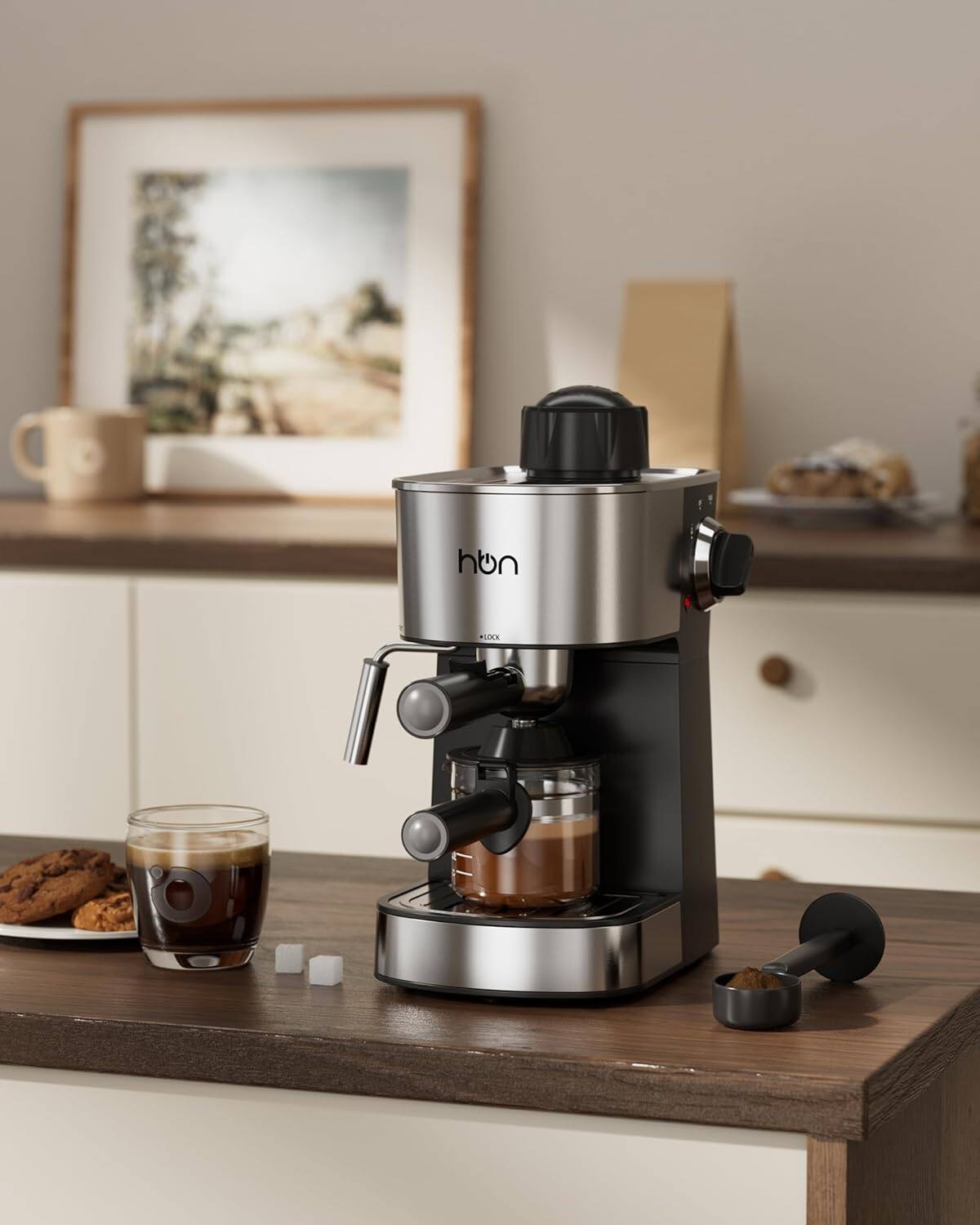 The text on the image reads: "hön"