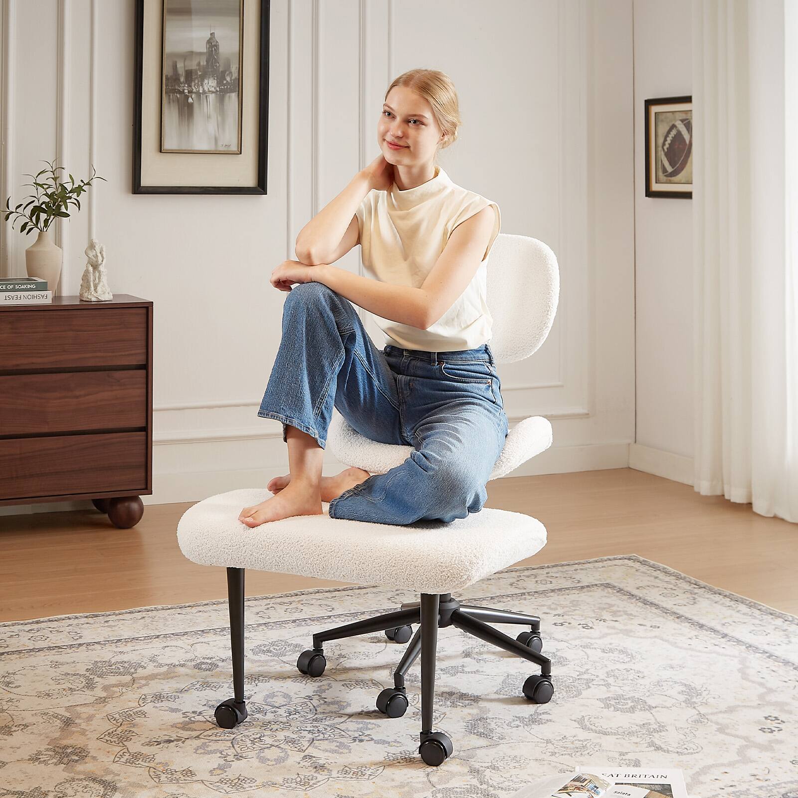 The text in the image reads:

- "YOUNG EYE"
- "YOUNG EYE"
- "CAT BRITAIN"