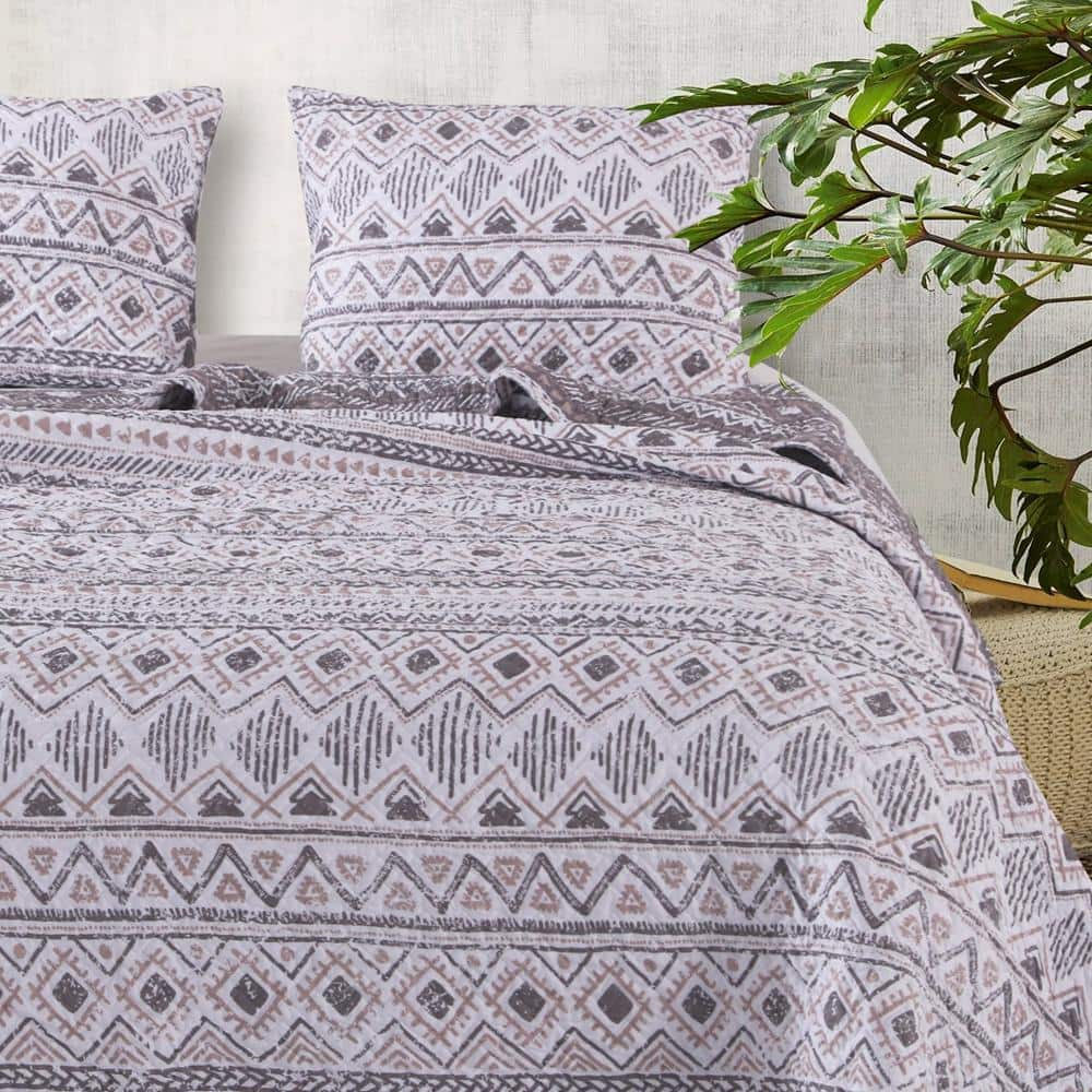 Greenland Home Fashions Barefoot Bungalow Denmark Comfort Quilt Set - 3-Piece - Full/Queen 90x90" - Ivory