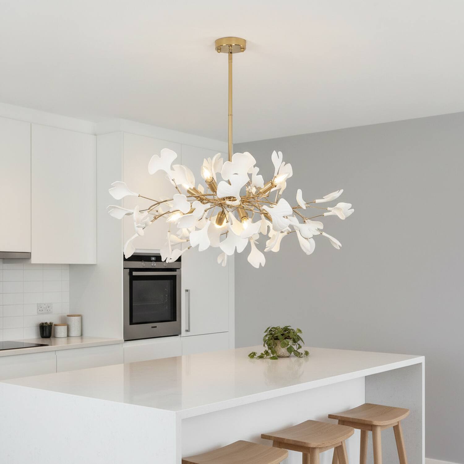 Alt View 1. Umeiluce - 8-Light Luxury Branching Chandelier Ginkgo Lighting - Brass.