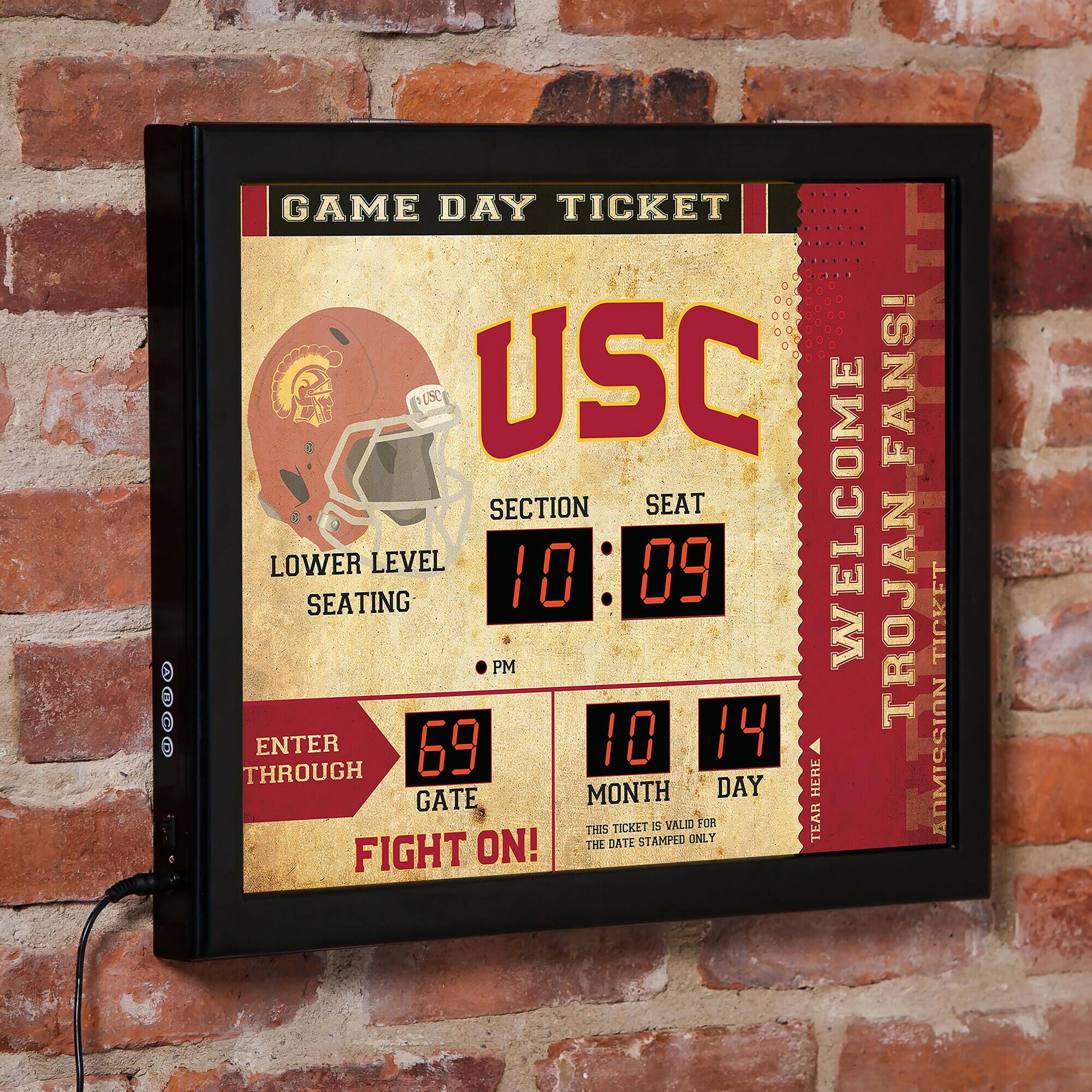 GAME DAY TICKET  
USC  
SECTION 10  
SEAT 09  
LOWER LEVEL SEATING  
ENTER THROUGH GATE 69  
10 MONTH 14 DAY  
THIS TICKET IS VALID FOR THE DATE STAMPED ONLY  
WELCOME TROJAN FANS!  
FIGHT ON!