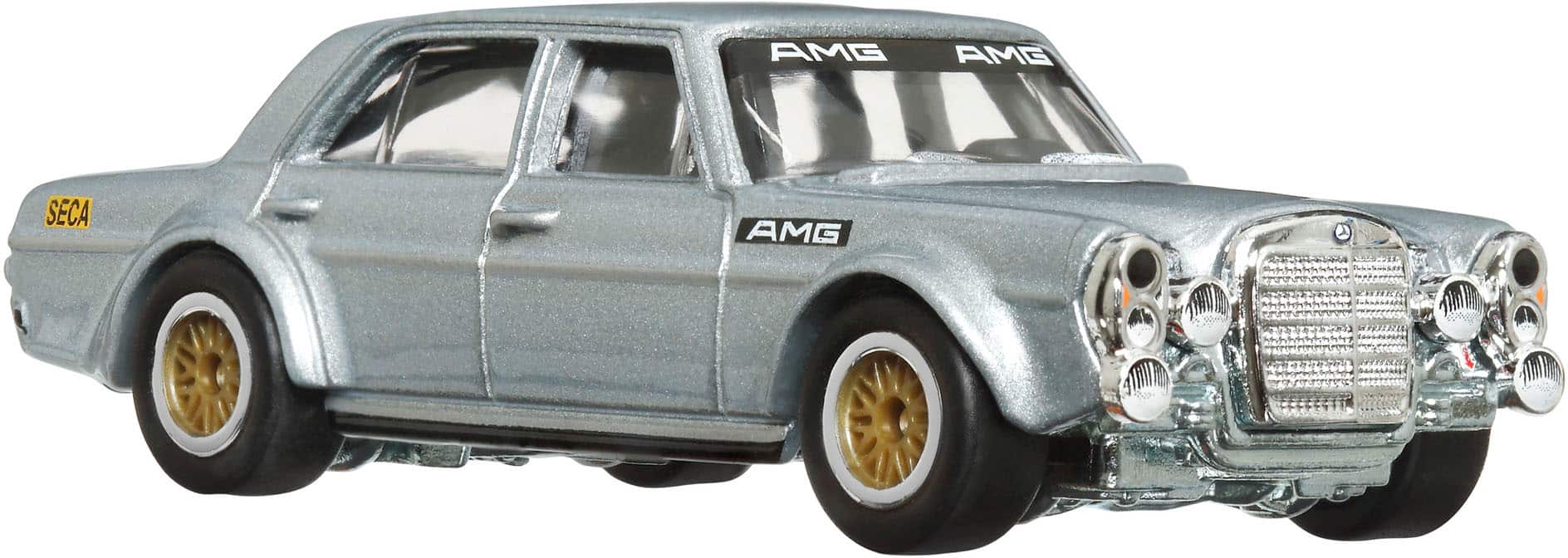 The text on the image reads "AMG AMG SECA AMG." This is a repetition of the same word, "AMG," three times. The correct text would be "AMG SECA AMG," which indicates that the car is an AMG SECA model.