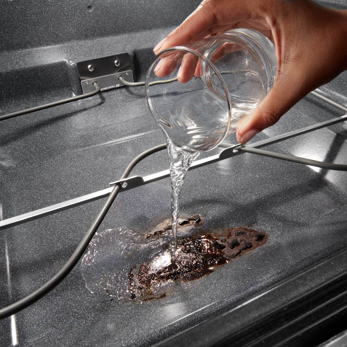 Alt View 9. Whirlpool - Whirlpool - 5.3 Cu. Ft. Freestanding Electric Range with Cooktop Flexibility - Black Stainless Steel - Black Stainless.