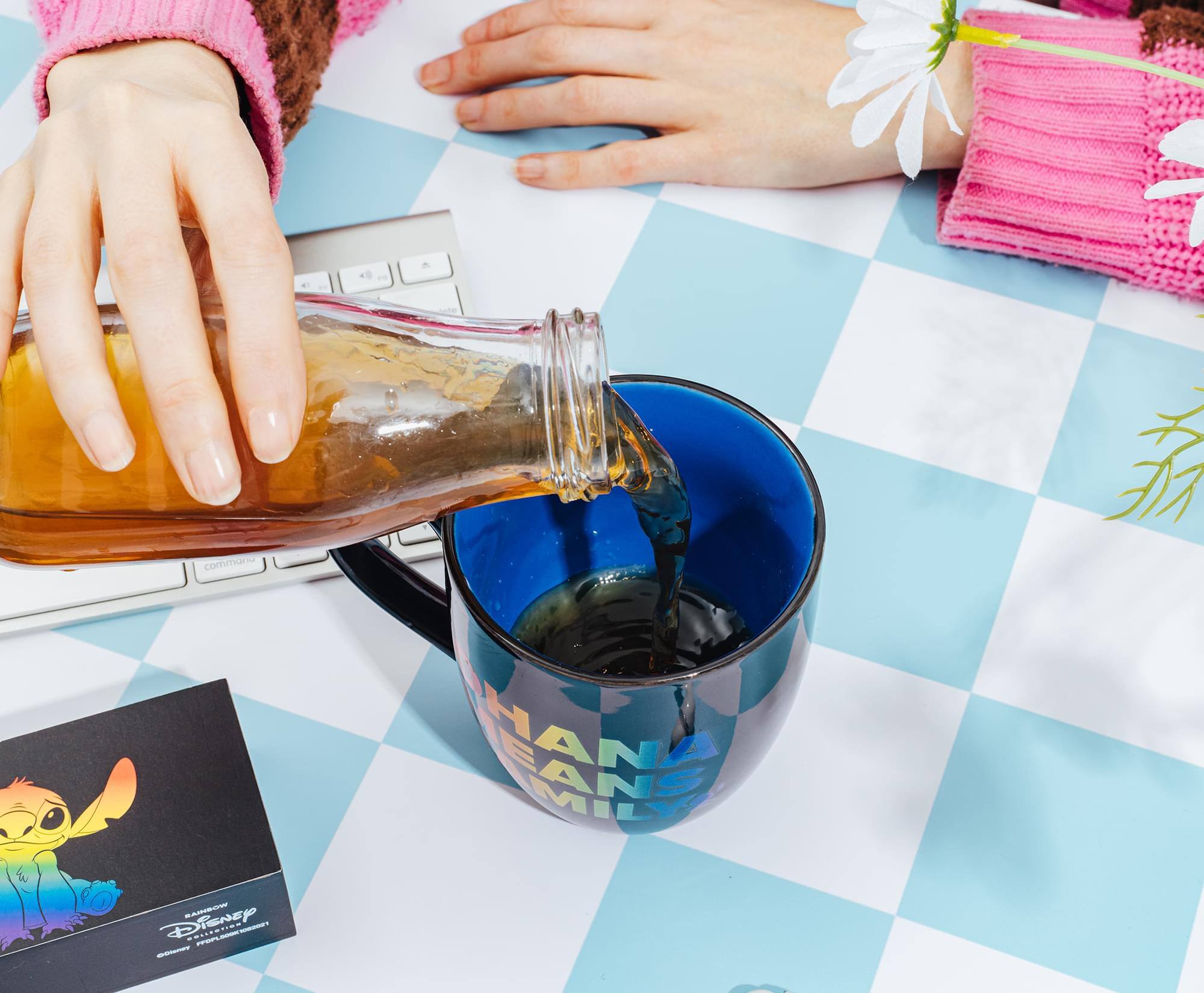 Common noR DiSNey notng_ - - HANG CANS MA E S

Corrected text:
Common noR Disney notng_ - - HANG CANS MA E S