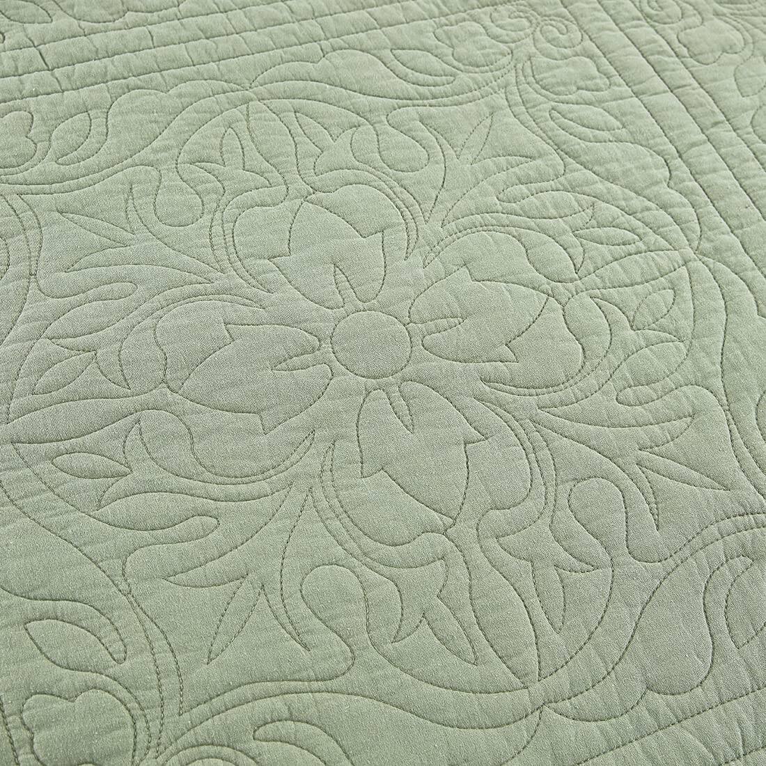 Alt View 3. Paradigms Interiors - Cotton Quilt Bedspread Sets Embroide Floral Printed Coverlets Pastoral Matelasse Matched 2 Pillow Shams - Pink-Full/Queen 98''x90''.