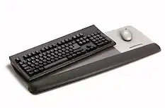 Front. 3M - Gel Wrist Rest with Platform for Keyboard and Mouse, Gray, Tilt Adjustable, Precise Mouse Pad - Gray.