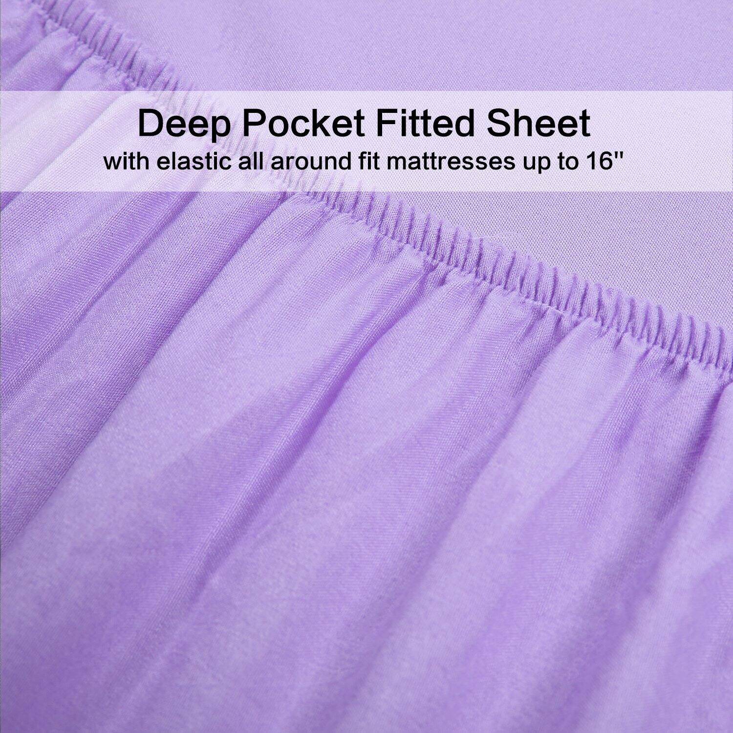 Deep Pocket Fitted Sheet  
with elastic all around fit mattresses up to 16"