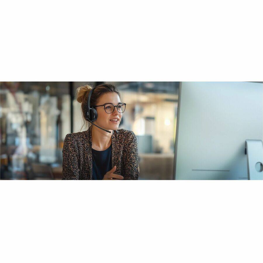 Alt View 8. Creative Labs - Creative HS-230 Lightweight Headset with Noise-cancelling Mic - Stereo - USB Type A, Mini-phone (3.5mm) - Wired - 100 Hz - Black.