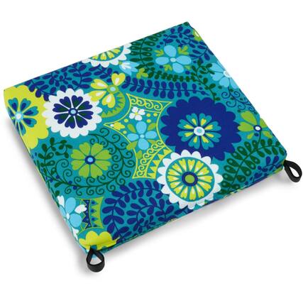 Front. Blazing Needles - 20-inch by 19-inch Spun Polyester Chair Cushion - Luxury Azure.