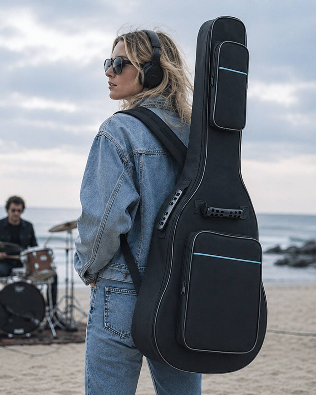 Back. Winado - Acoustic Guitar Bag  41", Oxford Cloth Waterproof Guitar Gig Bag Soft Backpack with 0.35 Inch Thick Padding.