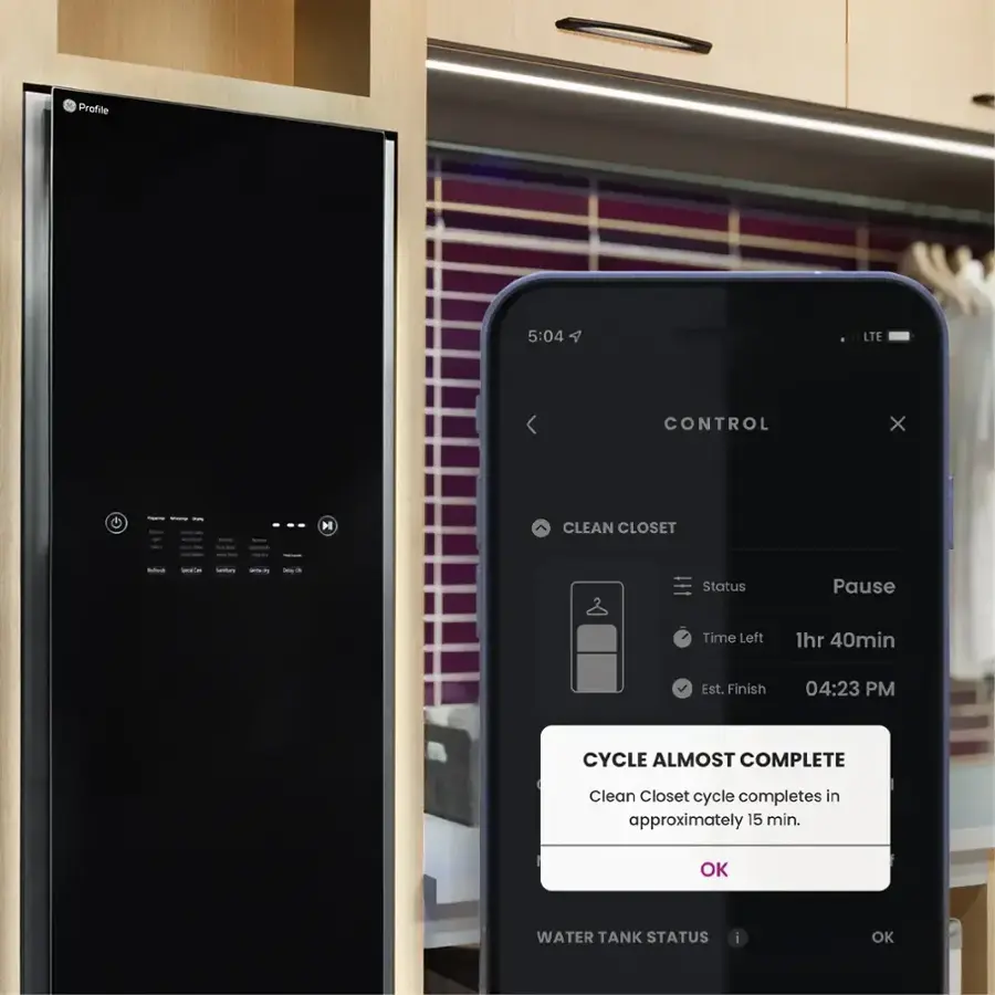 Profiee 5:04 LTE CONTROL X - - - H CLEAN CLOSET Slloa - - - d - - Status Pause Time Left 40min Est. Finish 04:23 PM CYCLE ALMOST COMPLETE Clean Closet cycle completes in approximately 15 min. OK WATER TANK STATUS i OK