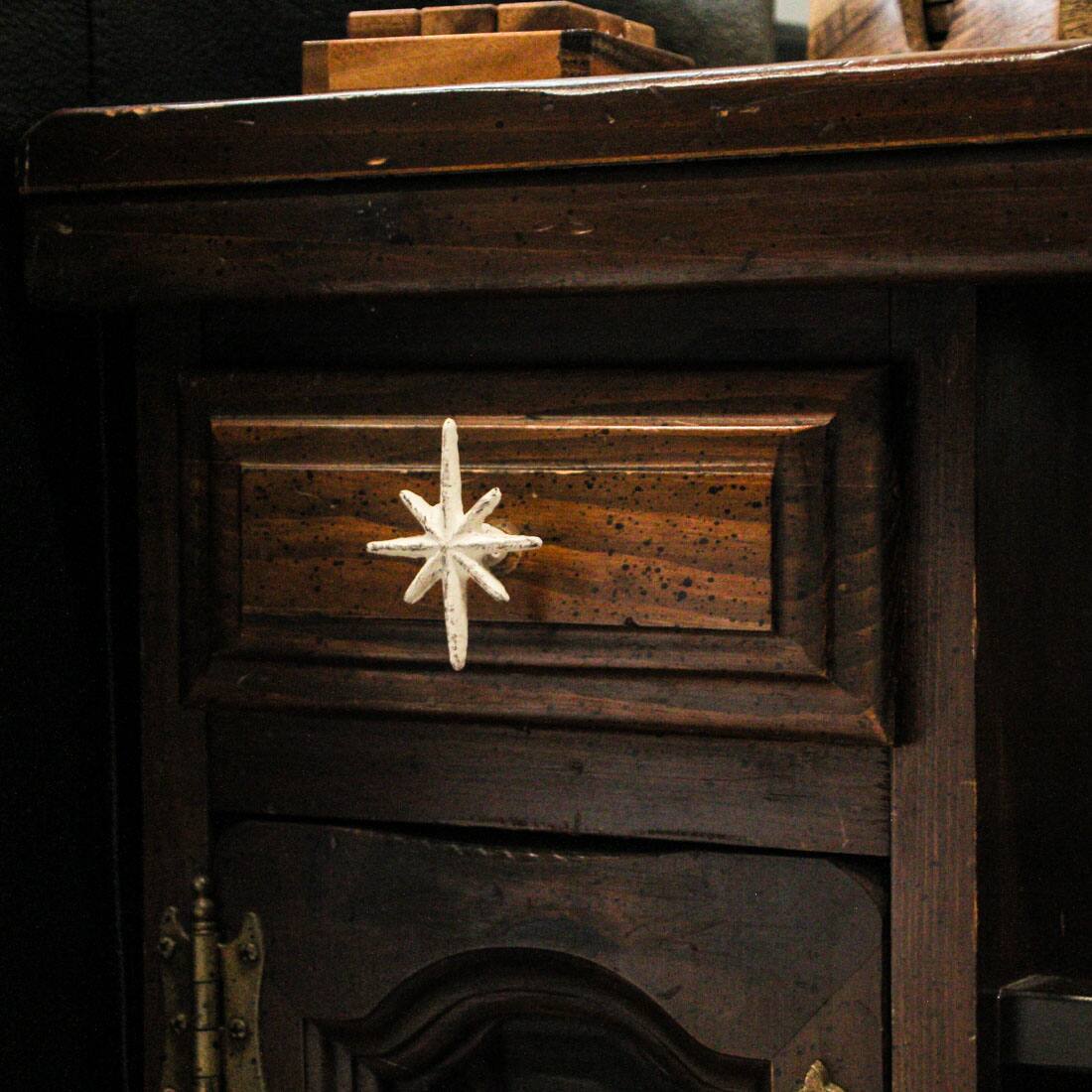 Alt View 5. Zeckos - Set of 6 Antique White Finish Mid Century Modern Starburst Drawer Pulls Knobs - White.