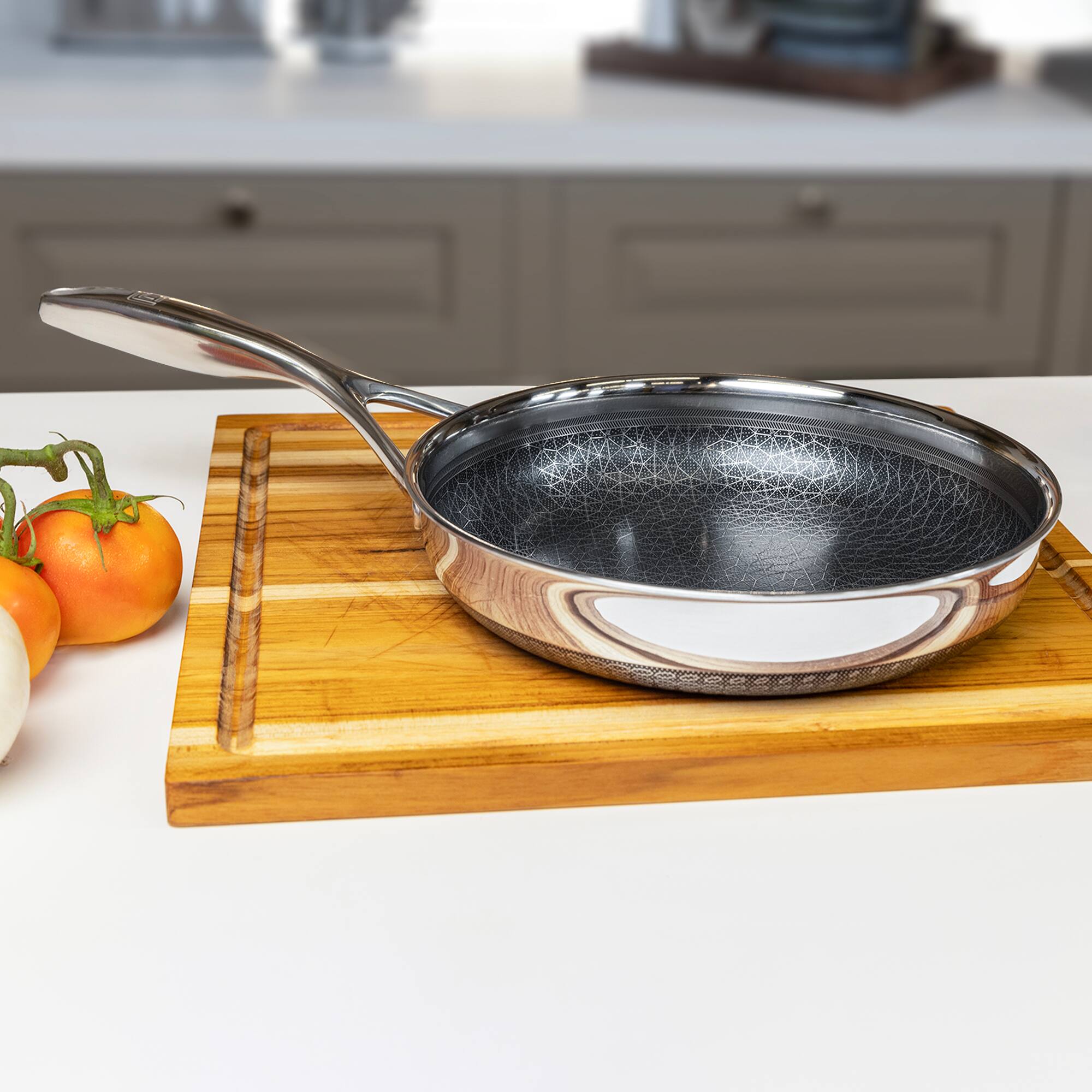 Alt View 2. Livwell Brands - DiamondClad™ 10" Hybrid Nonstick Stainless Steel Frying Pan, Dishwasher Safe, PFOA-free – Silver/Black - Black/Silver.