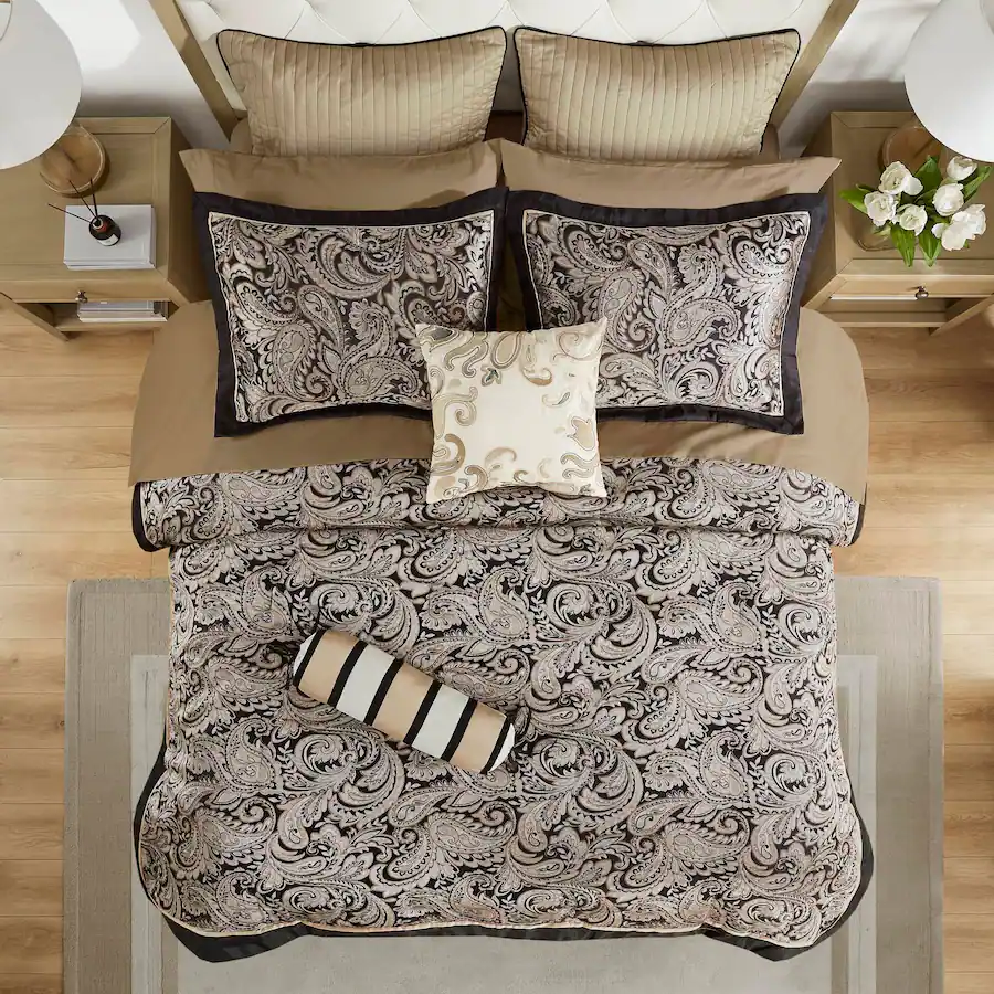 NICHOLAS KLEIN Aubrey Cozy Comforter Set Faux Silk Jacquard Paisley ...