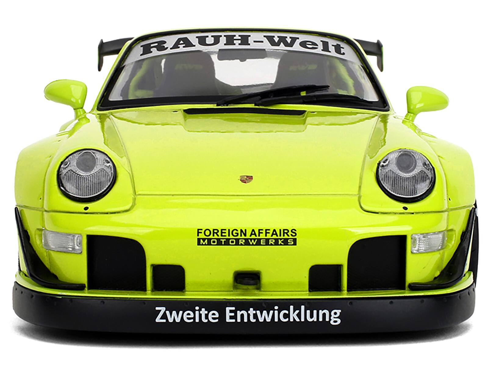 RAUH-Welt FOREIGN AFFAIRS MOTORWERKS Zweite Entwicklung
