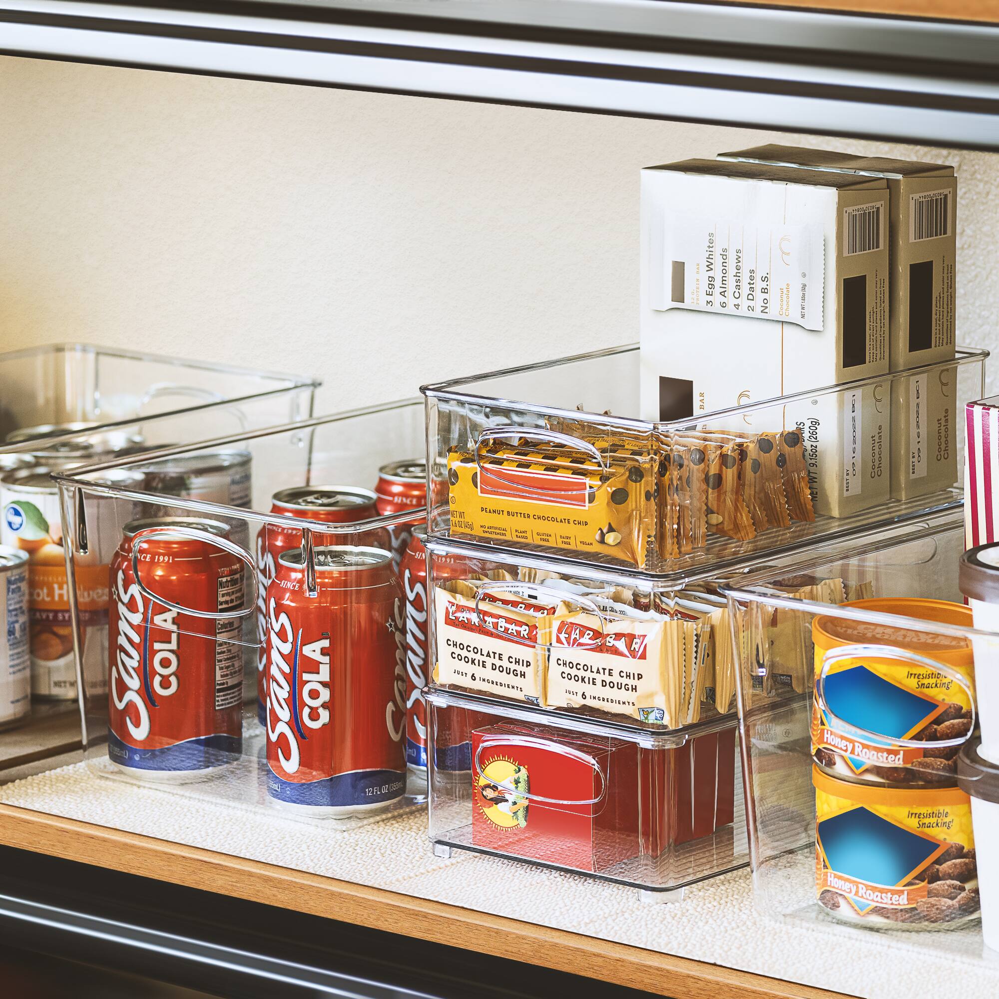 I Whites Egg Almonds 3 a Gashews Dates B.S de No E | 4 CE IPPU ot H wve AVY ST Sams COLA 1V AONCK R u2 Samis COLA BENCI A a PLASU SUTTEN VE CESSOLATE Ns Ag - ! - I - : - -  AT NTBAR KS ams CHOCOLATE COOKIE CHID .... & DOUGH CROCOLATE CHIP COOKIE DOUGH ... 4 de ... : C C BosE emul Chessists WT9.15oz (260g) 9.150z ! | Chessists i I Irgustio Snacking Honasy Roasted Iresistible Snacking Homery Roasted