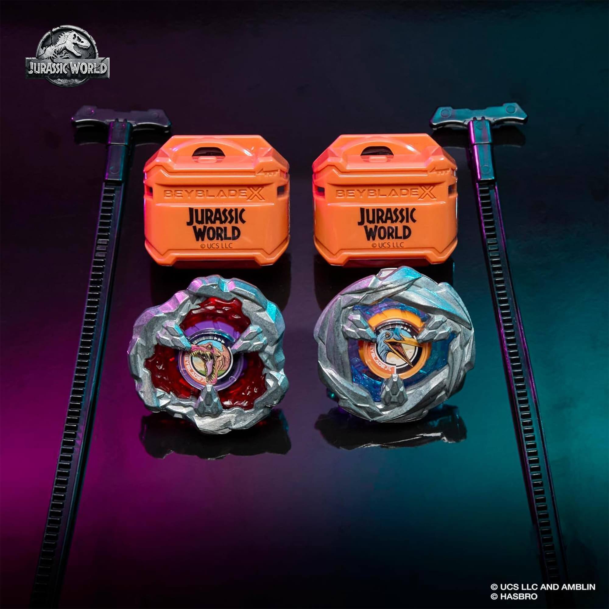 Jurassic World BeybladeX  
Jurassic World  
© UCS LLC  
BeybladeX  
Jurassic World  
© UCS LLC  
© UCS LLC and Amblin  
© Hasbro