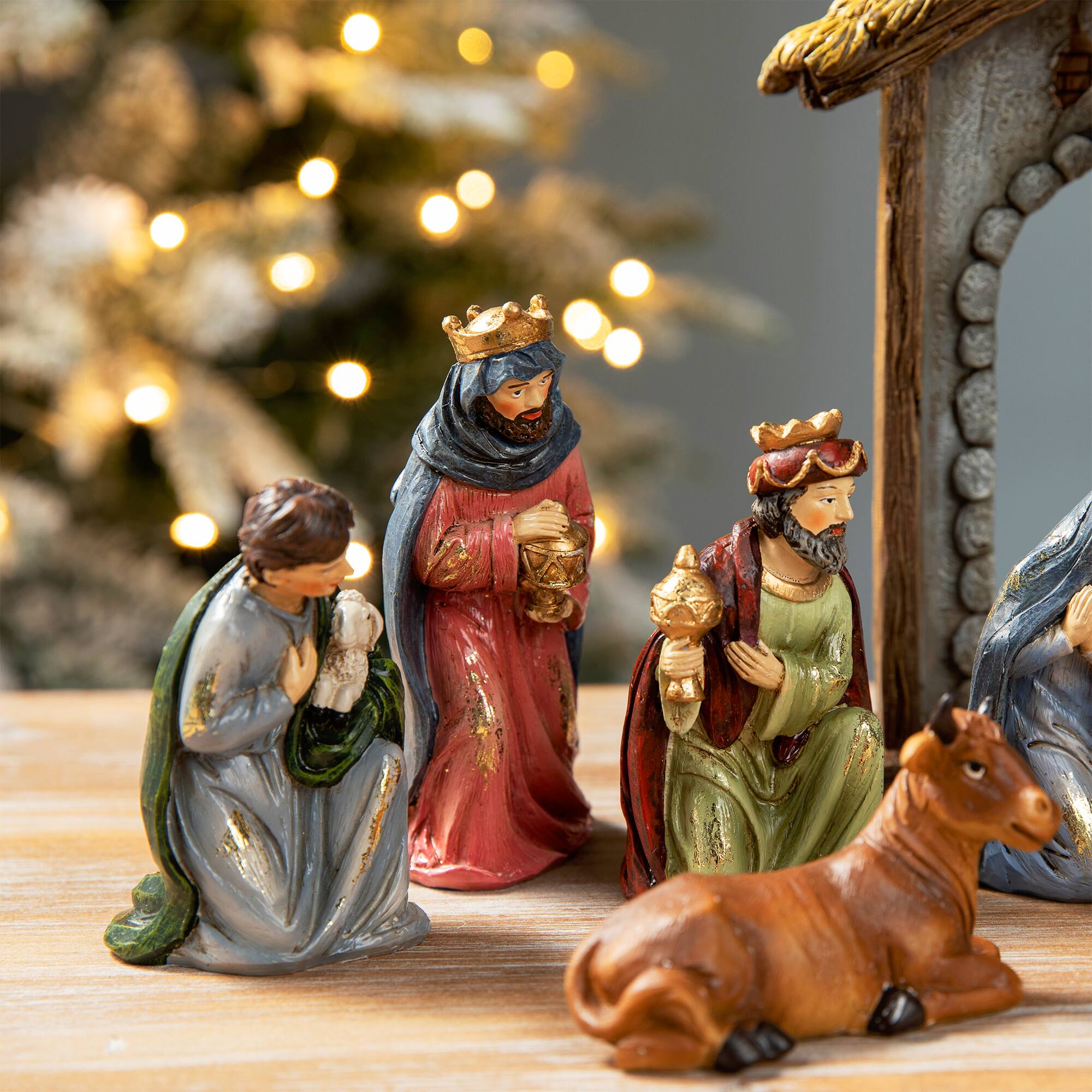 Alt View 3. Glitzhome - 11pcs Resin Nativity Figurine Set (KD) - Multi-Colored.