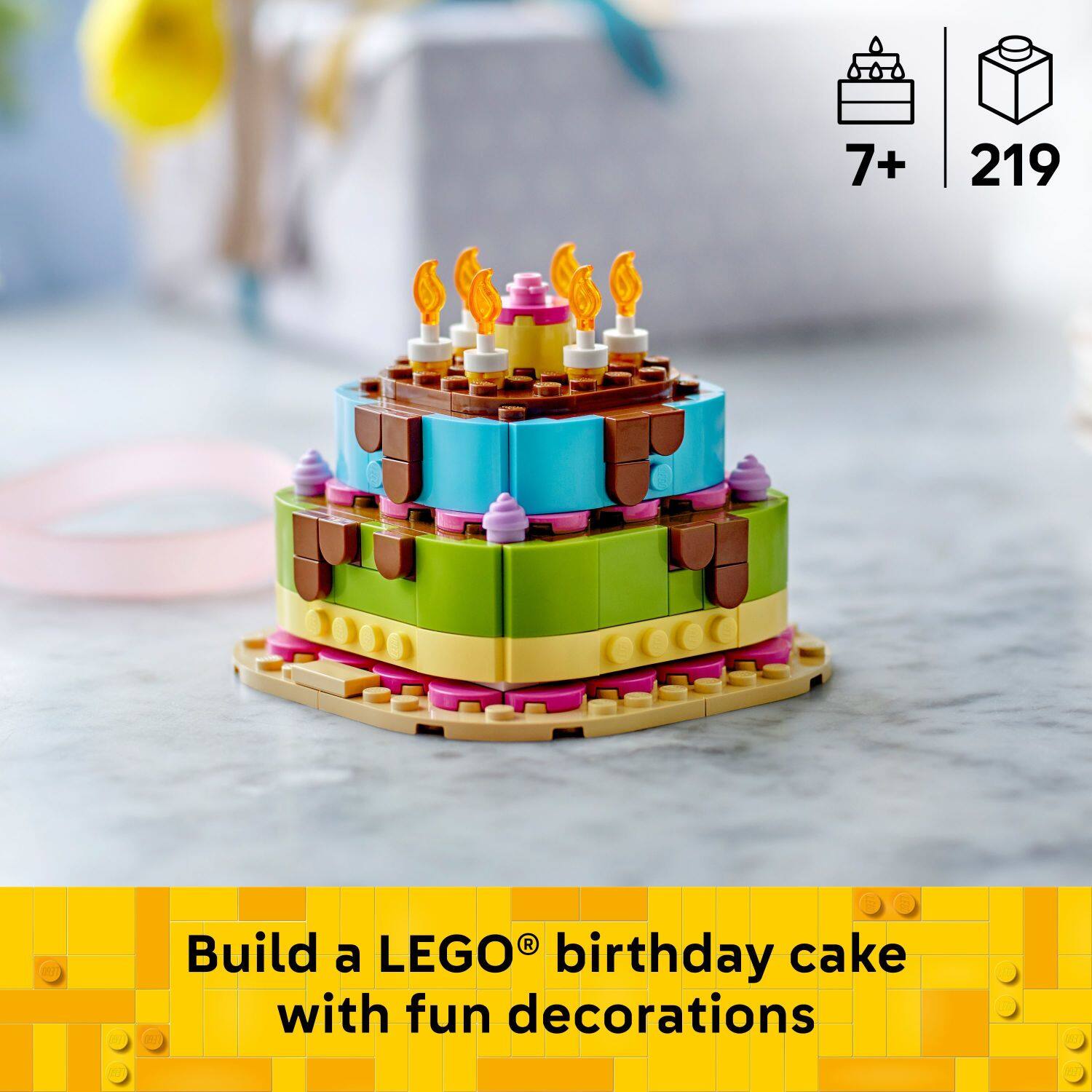 7+ 219  
Build a LEGO birthday cake with fun decorations