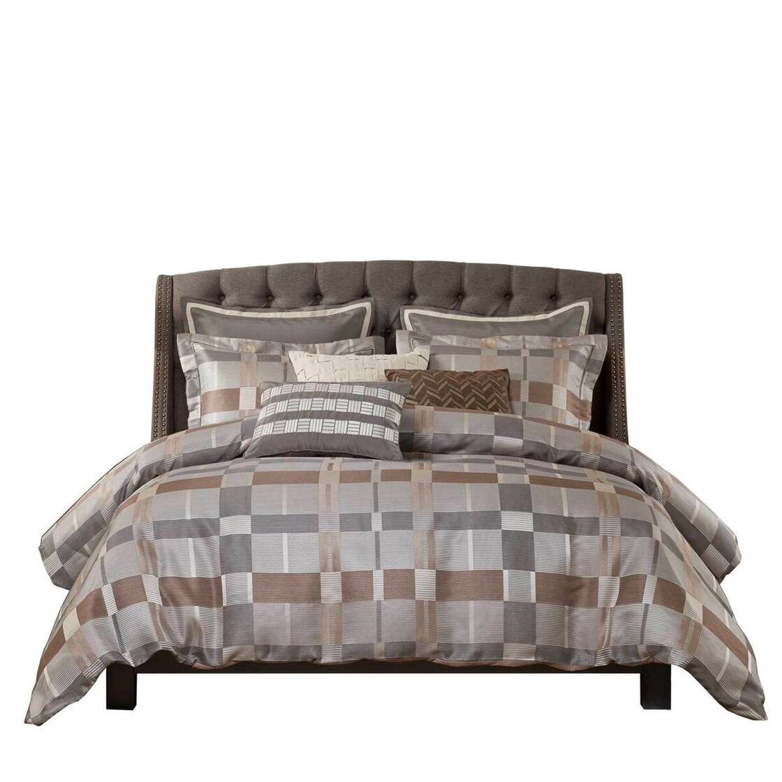 Front. Gracie Mills - Gracie Mills Rylee 8-Piece Oversized Comforter Set - Taupe.
