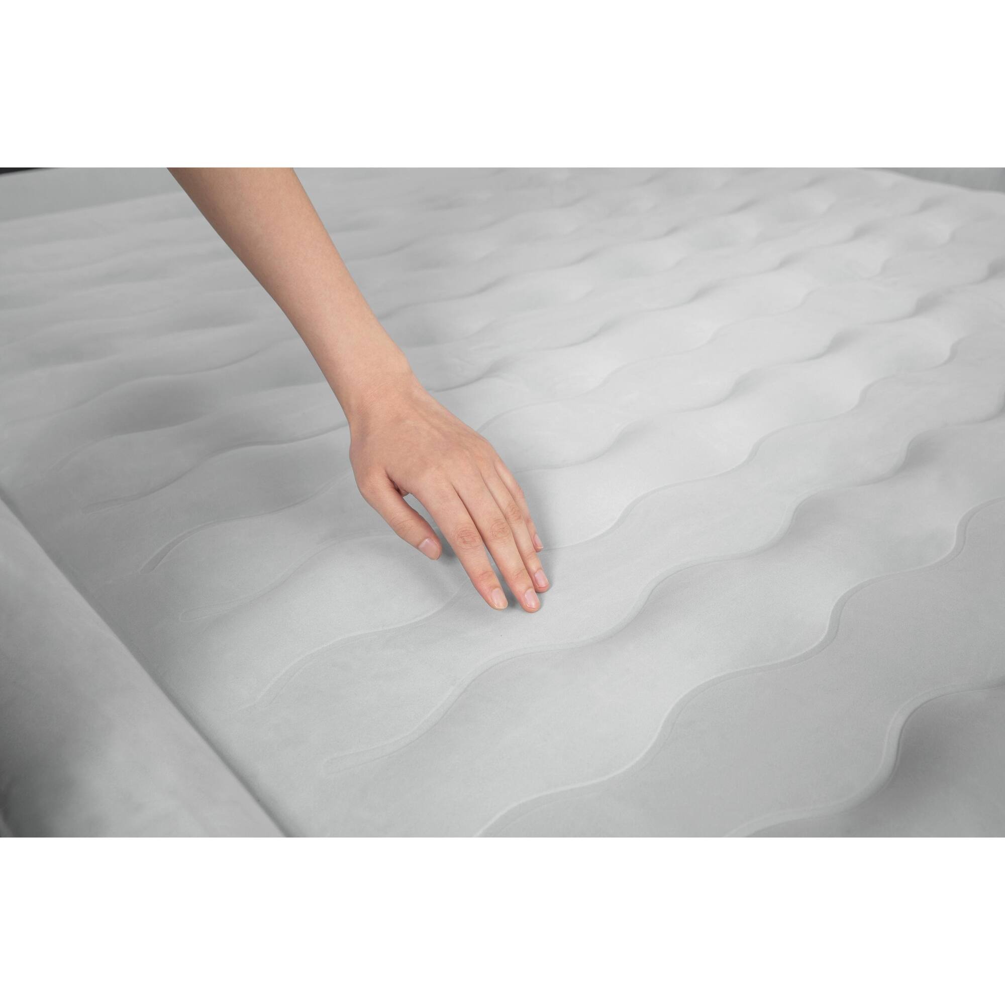 Alt View 4. Bestway - Sealy Tritech Airbed: 22" Queen - Built-in AC Pump - Multicolored.