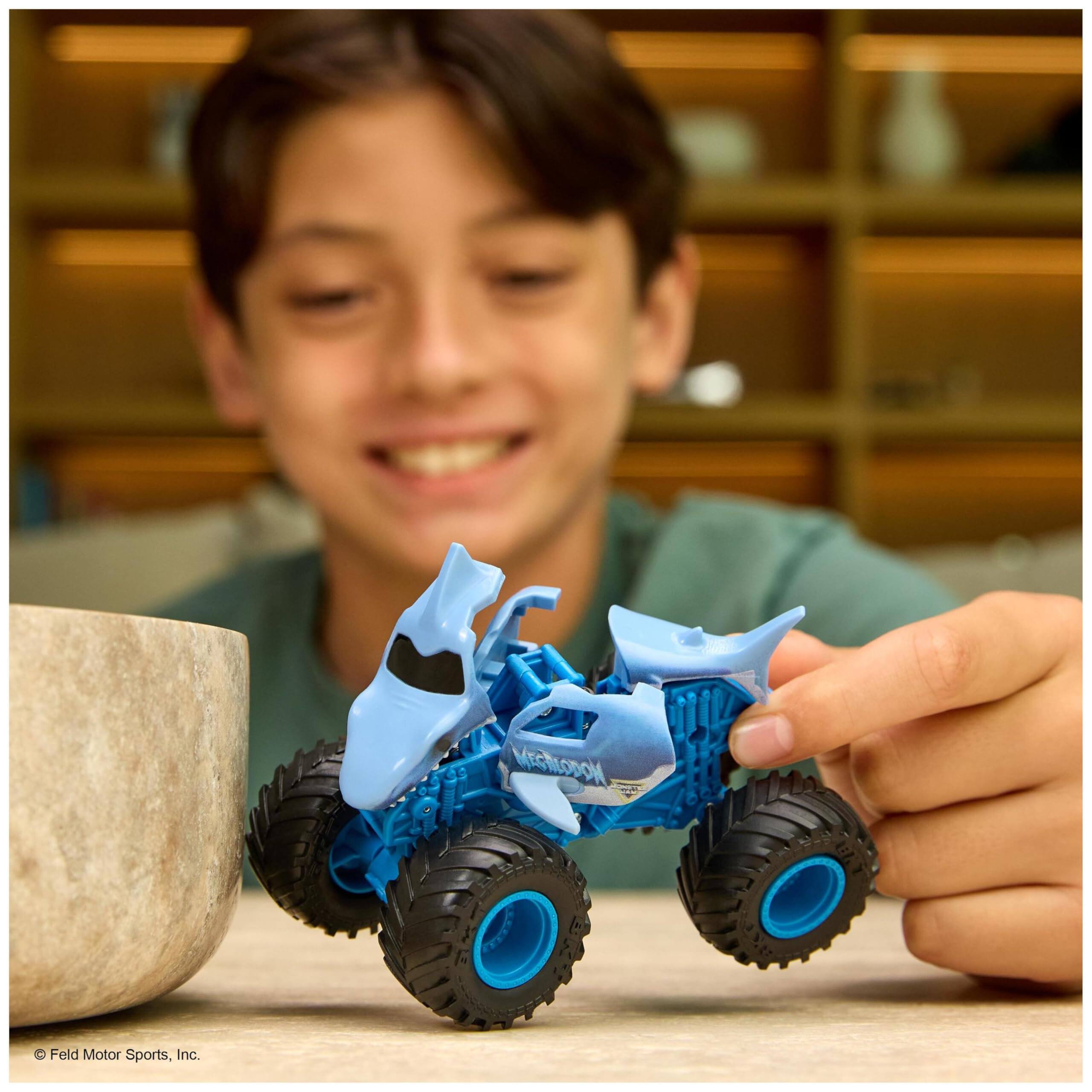 GNLONDON  
Feld Motor Sports, Inc.