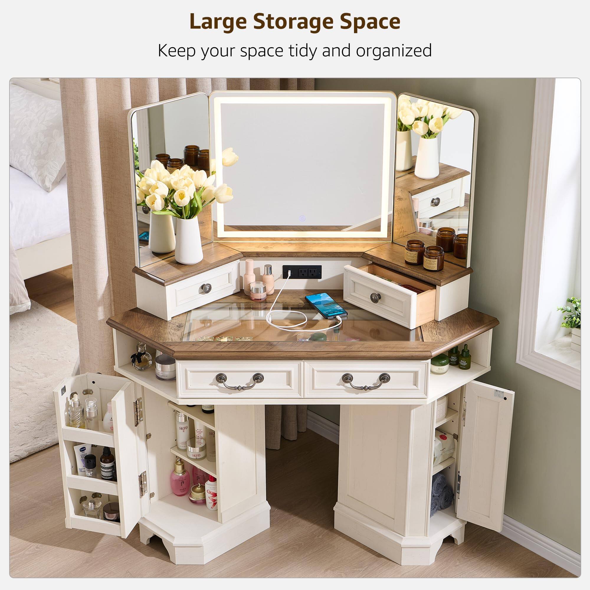 Large Storage Space  
Keep your space tidy and organized