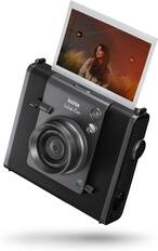 instax Wide Evo
INSTAX LENS 16mm F2.4
1m RANGE FOCUS
WIDE ANGLE
ON