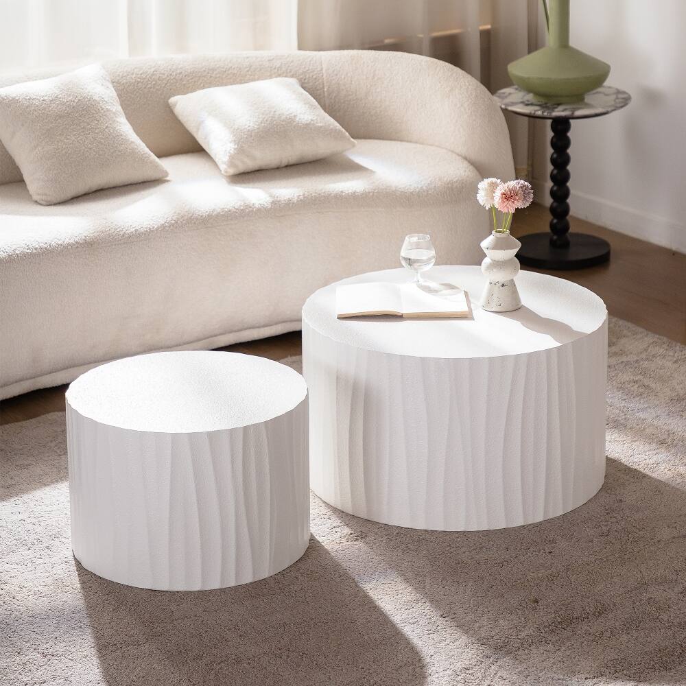Left. Loheer - Loheer Nesting Coffee Table Set of 2 Round Wooden Modern Accent Table Fully Assembled - Natural.