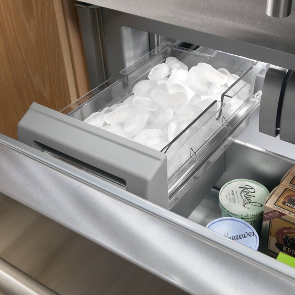 a i MINT Rebel CHIP a KODIA - WAFFLES MEded high Tak 1 PROTEIN NITH e hich Fat 10S WH euwe KOD