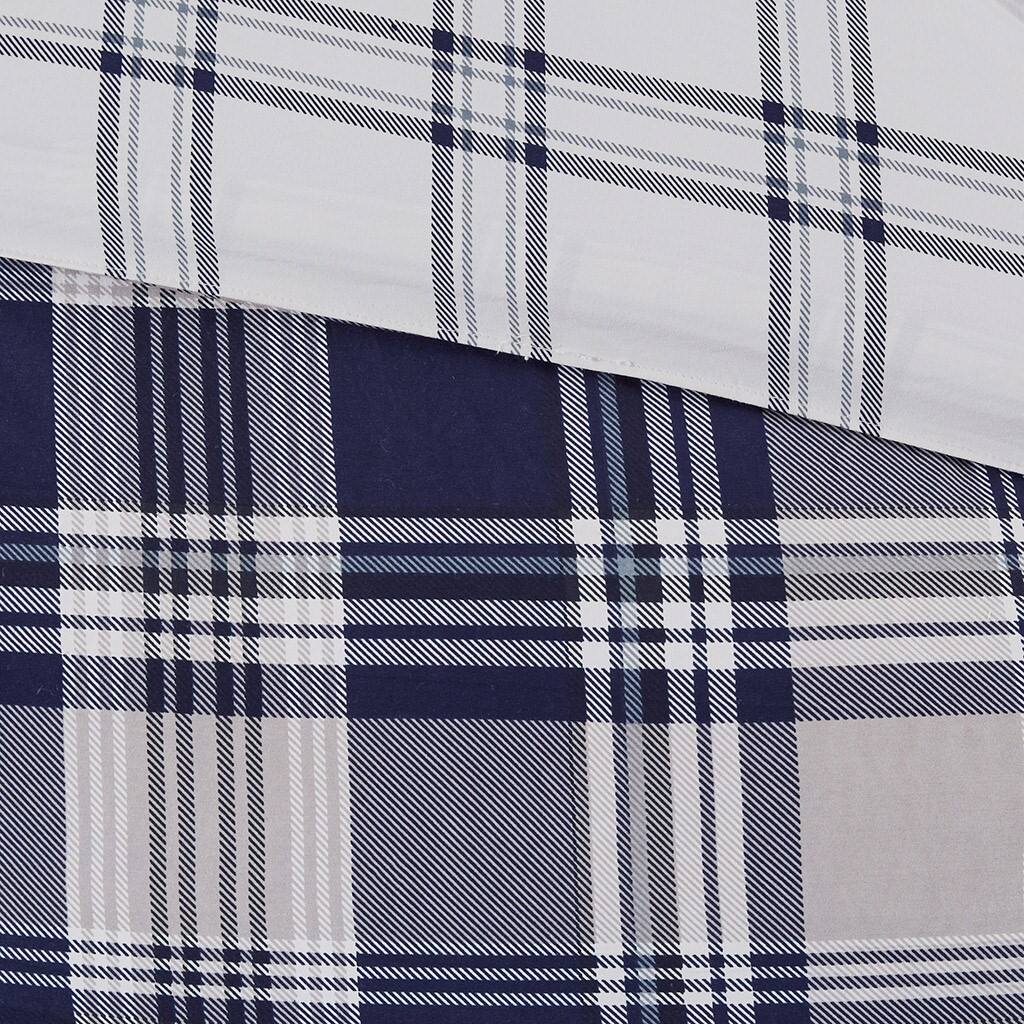 Alt View 5. Gracie Mills - Gracie Mills Linwood 8-Piece Comforter Set with Sheets - Navy.