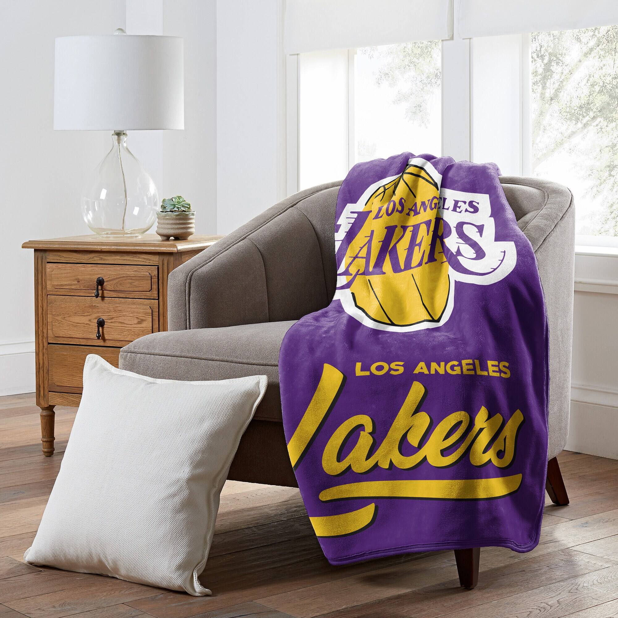 Los Angeles Lakers  
Los Angeles Lakers