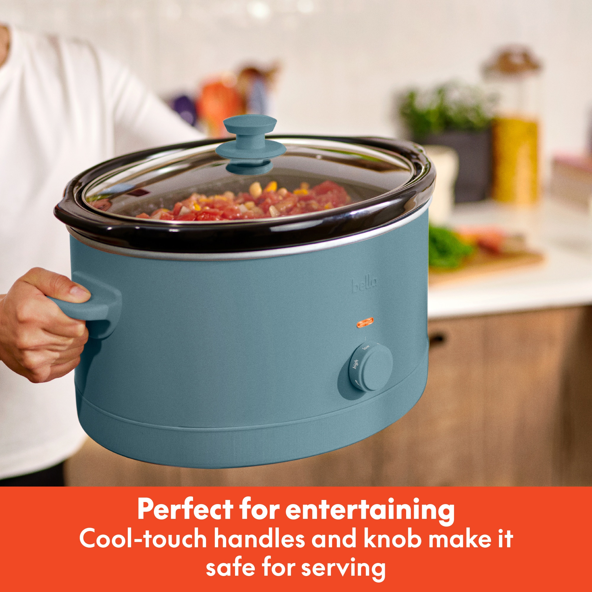 Perfect for entertaining
Cool-touch handles and knob make it safe for serving