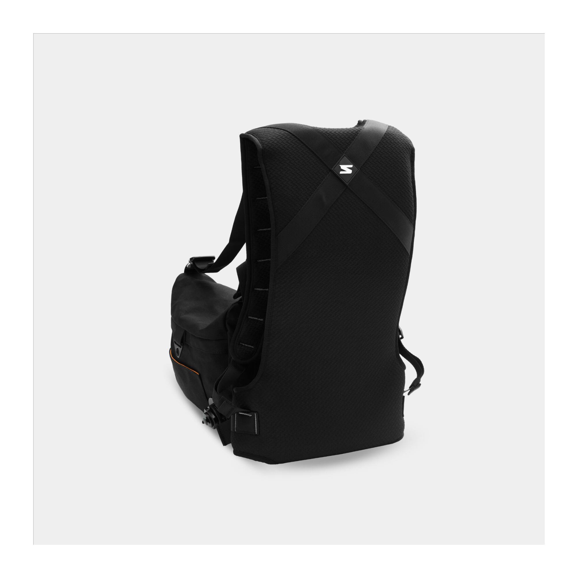 Left. Sakk Gear - Sakk Camera Saddle Harness Back Support and Stability for Filmmakers - Black.